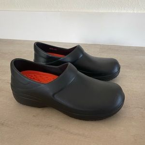 LiteRide by CROCS new without tags